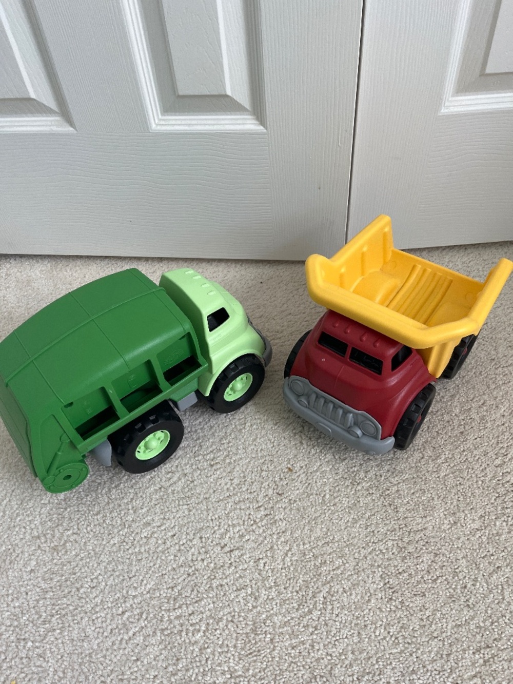 Green Trucks, dump truck, recycling truck